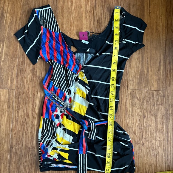 New Save the Queen Runway Top - Picture 7 of 7